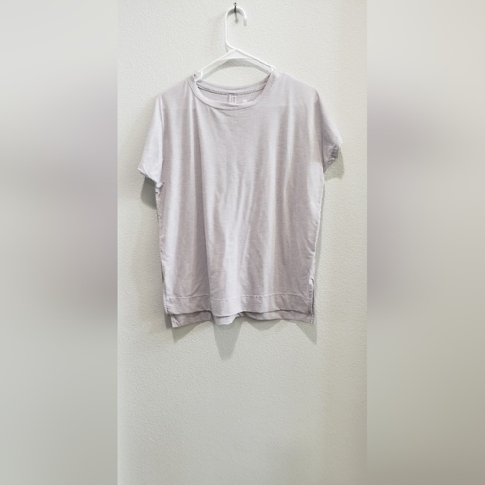 all in motion lightweight t-shirt  size small